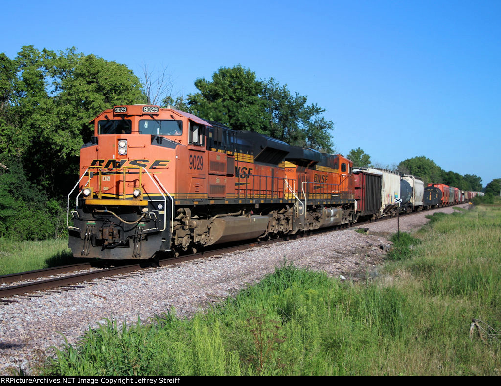 BNSF 9029